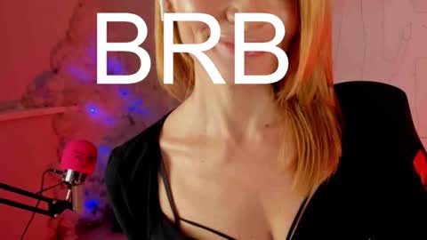 Snapshot of mistybarnes chatting on January 11, 1:32 pm MistyBarnes NONUDE MODEL online show from January 11, 1:32 pm