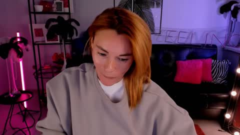 Snapshot of mistybarnes chatting on January 23, 11:58 am MistyBarnes NONUDE MODEL online show from January 23, 11:58 am