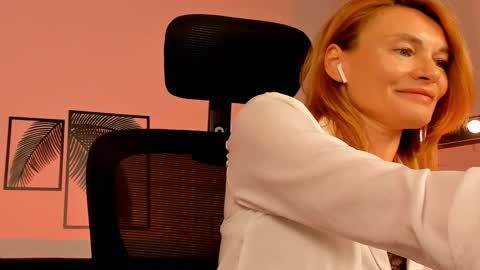 Snapshot of mistybarnes chatting on March 6, 2:51 pm MistyBarnes NONUDE MODEL online show from March 6, 2:51 pm