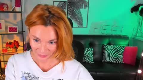 Snapshot of mistybarnes chatting on March 9, 11:36 am MistyBarnes NONUDE MODEL online show from March 9, 11:36 am