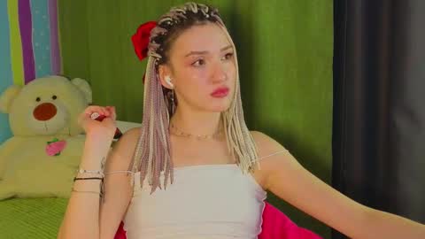 alice online show from February 11, 9:35 pm