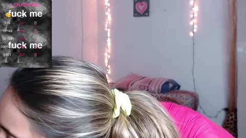 Snapshot of mitchwilson1 chatting on September 17, 10:44 pm mitchwilson1 online show from September 17, 10:44 pm