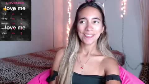 Snapshot of mitchwilson1 chatting on September 30, 10:04 pm mitchwilson1 online show from September 30, 10:04 pm