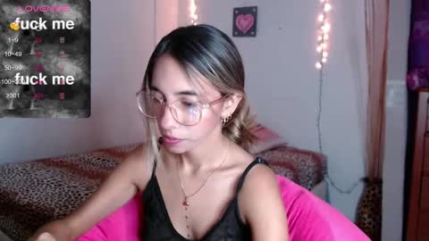 Snapshot of mitchwilson1 chatting on October 25, 11:54 pm mitchwilson1 online show from October 25, 11:54 pm