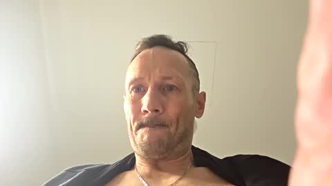 Mitzio11 online show from December 20, 4:30 am