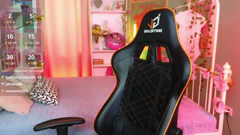 Snapshot of mizukinoyoru chatting on March 10, 1:43 pm Mizuki online show from March 10, 1:43 pm