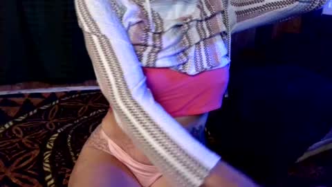 mizziijaie online show from October 6, 3:20 pm