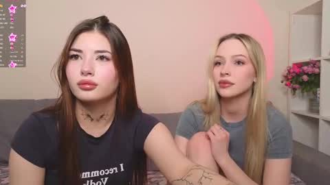 Snapshot of mmkakpoxyi22 chatting on December 16, 11:22 am alice and ray online show from December 16, 11:22 am