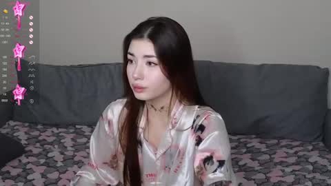 Snapshot of mmkakpoxyi22 chatting on December 20, 1:25 am alice and ray online show from December 20, 1:25 am