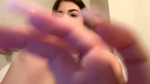 Snapshot of mmkakpoxyi22 chatting on February 3, 10:43 pm alice and ray online show from February 3, 10:43 pm