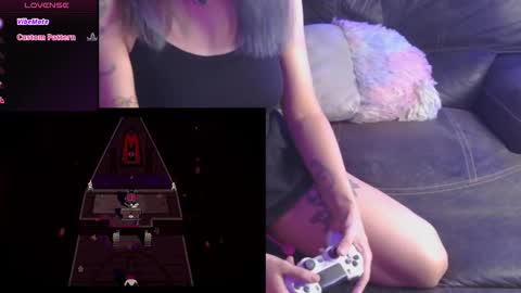 minaDarling online show from November 5, 5:51 am