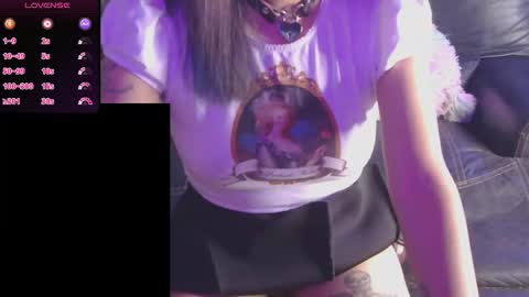 minaDarling online show from November 29, 5:32 am