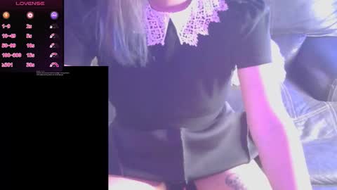 minaDarling online show from December 2, 5:35 am