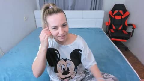 Margo online show from November 12, 11:36 pm