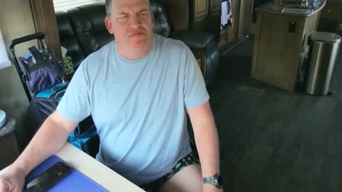 mmmthatsfunnn online show from October 30, 10:32 pm