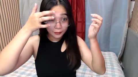 Snapshot of mnopxx33 chatting on October 14, 2:56 am mnopxx33 online show from October 14, 2:56 am