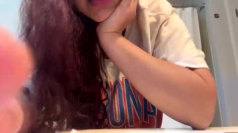 moanahil online show from December 15, 6:45 pm