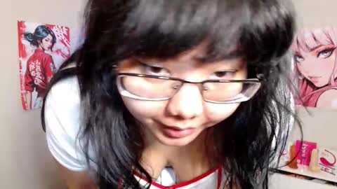 Molly online show from November 20, 4:45 am