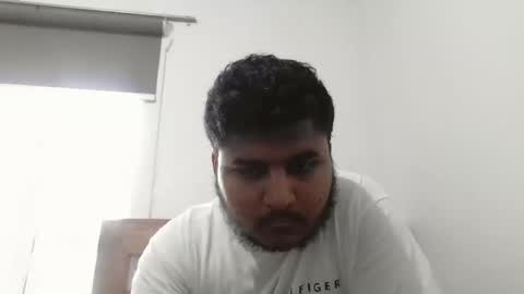 moeydsad4 online show from October 22, 6:35 am