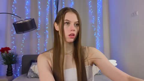 Molly online show from February 19, 3:38 pm