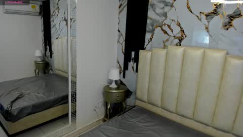 Hey Guys  Im Mollie online show from September 14, 12:15 pm