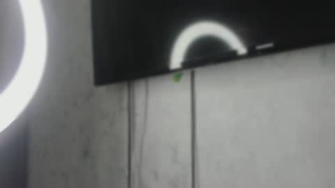 Snapshot of molly_555 chatting on October 30, 2:35 am Sima online show from October 30, 2:35 am