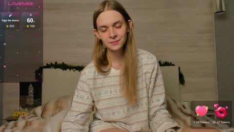 Snapshot of molly_hunt chatting on January 10, 1:52 pm Molly Hunt online show from January 10, 1:52 pm