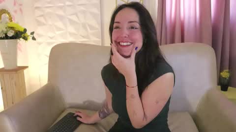   MOLLY   online show from March 3, 8:00 pm