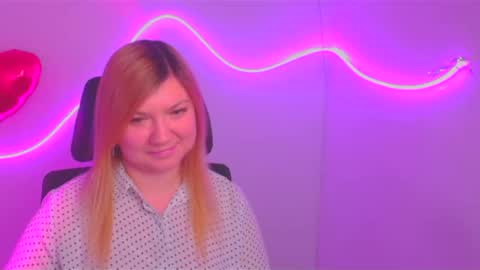 Snapshot of molly_moree chatting on February 21, 1:22 pm Molly online show from February 21, 1:22 pm