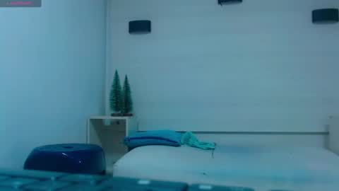 Snapshot of molly_spears chatting on January 7, 11:48 am Molly Spears online show from January 7, 11:48 am