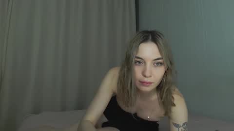 molly_wheel online show from February 15, 12:59 am