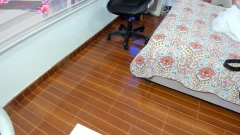 Molly  online show from February 8, 11:33 am