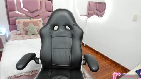 Molly  online show from February 17, 6:26 pm