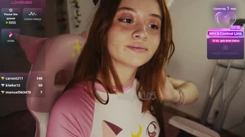 Snapshot of mollysb_05 chatting on January 28, 3:57 am mollysb_05 online show from January 28, 3:57 am