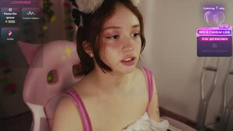 Snapshot of mollysb_05 chatting on February 7, 6:34 pm mollysb_05 online show from February 7, 6:34 pm