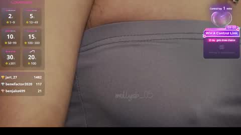 Snapshot of mollysb_05 chatting on February 20, 10:59 pm mollysb_05 online show from February 20, 10:59 pm