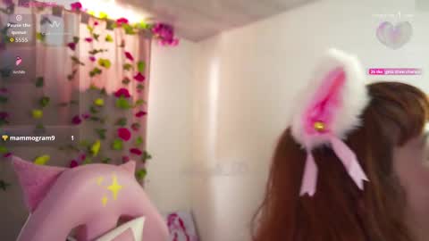 Snapshot of mollysb_05 chatting on September 20, 5:25 pm mollysb_05 online show from September 20, 5:25 pm