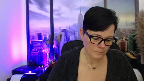 MollySun Nina Randmann online show from March 11, 7:25 pm