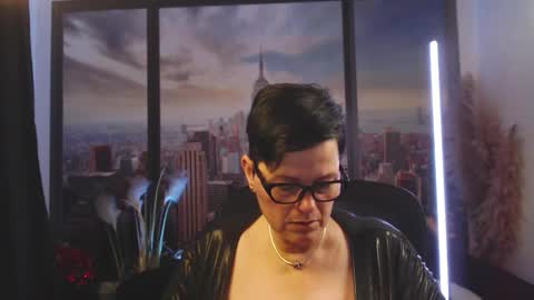 MollySun Nina Randmann online show from September 22, 5:59 pm