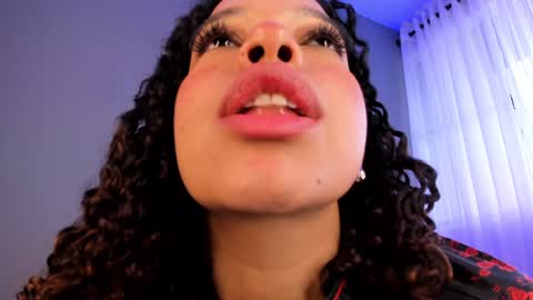 Snapshot of mollyybloom chatting on January 24, 9:58 pm Molly online show from January 24, 9:58 pm