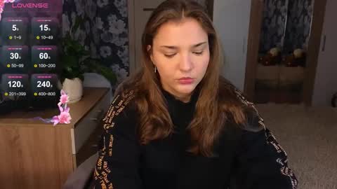 Leah online show from October 5, 9:07 am