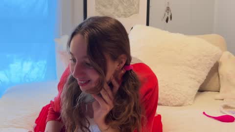 Mia  online show from December 24, 2:12 pm