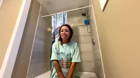 mommyswett online show from October 28, 1:47 pm