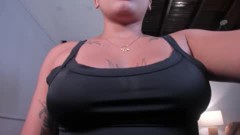 Momo  online show from November 18, 10:03 pm