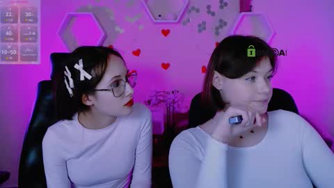 Mona  online show from October 11, 7:01 pm