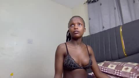 Mona online show from September 17, 12:18 pm