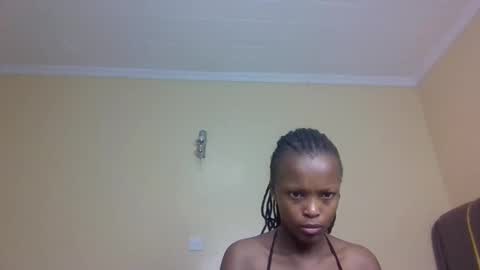 Mona online show from October 28, 1:31 am