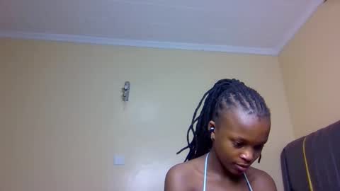 Mona online show from November 12, 1:39 am