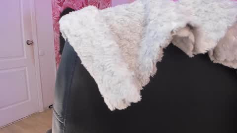 Snapshot of monasteel chatting on September 21, 5:20 am Monica online show from September 21, 5:20 am