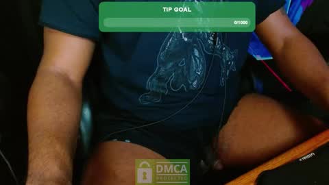 Snapshot of moneyshotxxx90 chatting on December 8, 2:39 am MoneyshotXXX online show from December 8, 2:39 am